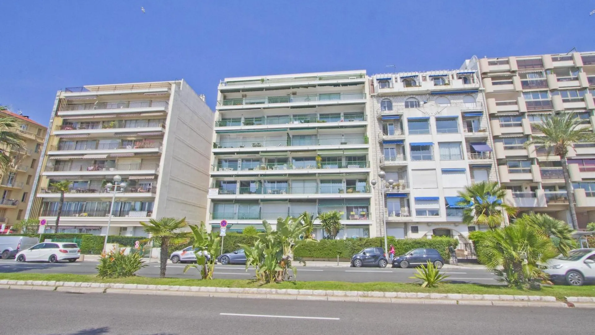 Luxury Flat Beachfront Nice Appartement
