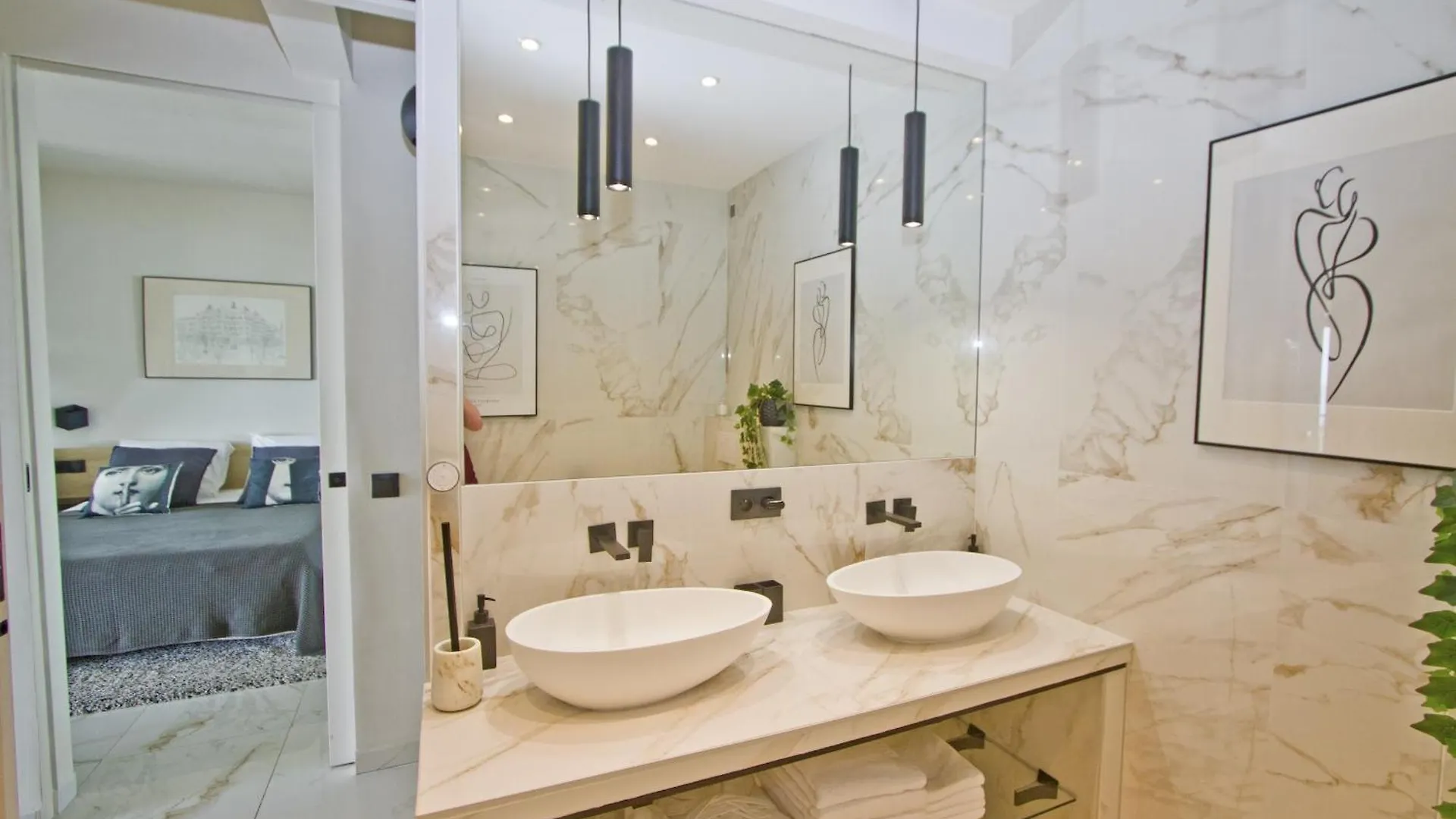 Luxury Flat Beachfront Nice 0*,  France
